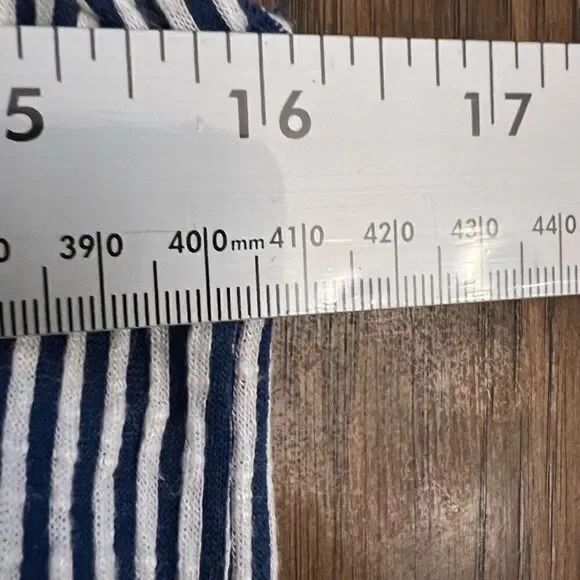 Wandering Dreams size Small bottom knot dress. - Picture 9 of 9